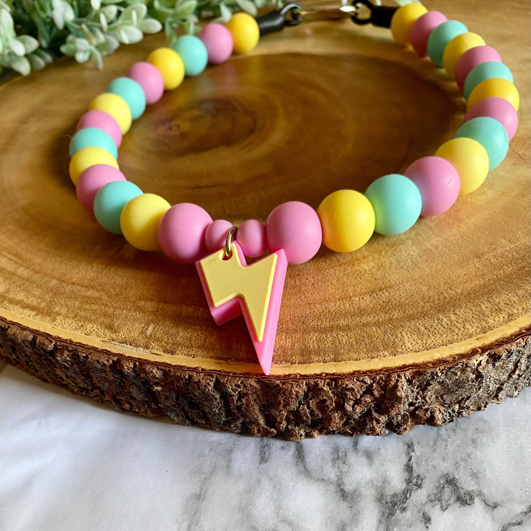 90s Ken Beaded Collar